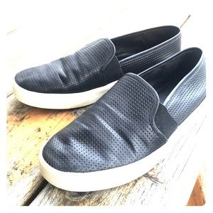 Vince Blair slip on tennis shoes 7.5
